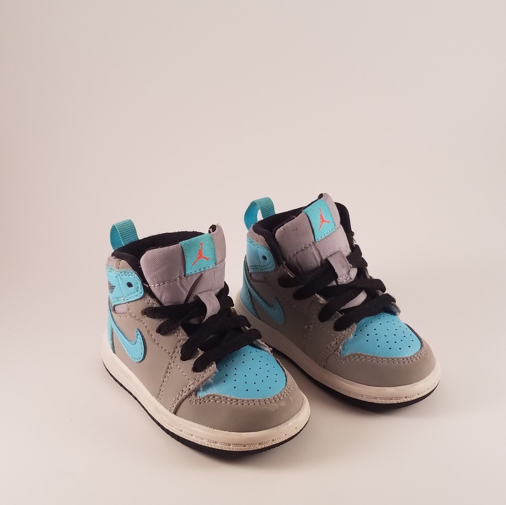 Nike Air Jordan 1 Retro High 4c